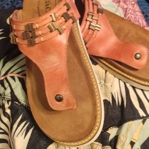 Taos brand summer Sandal